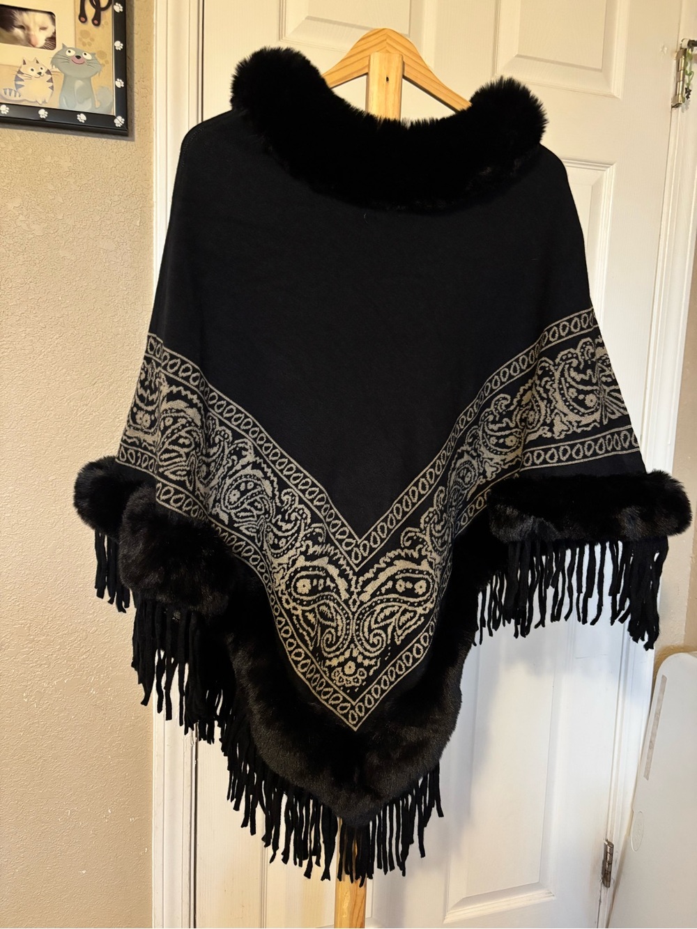 Black Paisley Trim Faux Fur-Edge Poncho - Women's Accessory